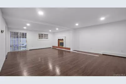 35 John Street, Port Jefferson Station, NY 11776 - Photo 5