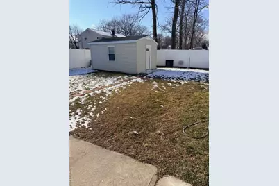 294 40th Street, Copiague, NY 11726 - Photo 11