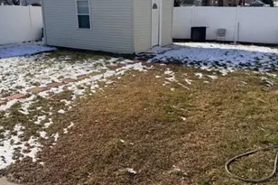 294 40th St, Copiague, NY 11726 - Photo 11