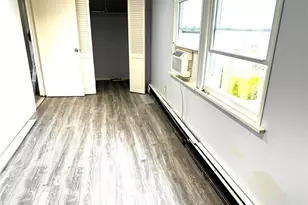 107 A Baker Hill Rd, Great Neck, NY 11023 - Photo 21