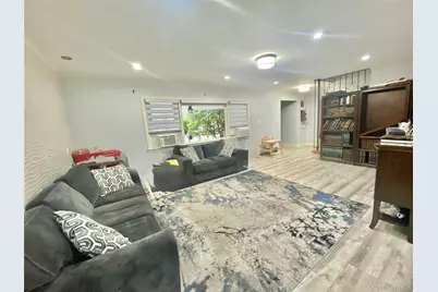 107 A Baker Hill Road, Great Neck, NY 11023 - Photo 3