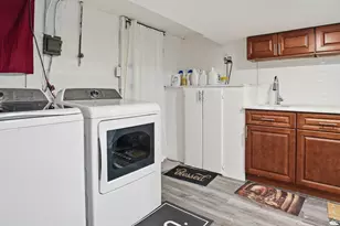 8 Myrtle Ave, Brentwood, NY 11717 - Photo 13