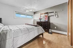 16 Starlight Ln, Levittown, NY 11756 - Photo 13