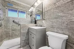 16 Starlight Ln, Levittown, NY 11756 - Photo 17