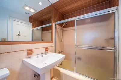 25 Jerome Avenue, New Rochelle, NY 10804 - Photo 17