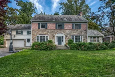 25 Jerome Avenue, New Rochelle, NY 10804 - Photo 1