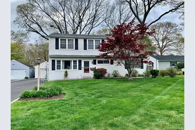 148 Malts Avenue, West Islip, NY 11795 - Photo 3