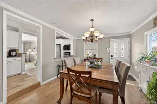 148 Malts Ave, West Islip, NY 11795 - Photo 9