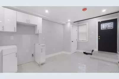 506 E 183rd Street, Bronx, NY 10458 - Photo 15