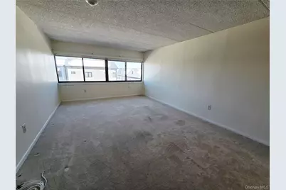 142 Main Street #3D, Mineola, NY 11501 - Photo 7