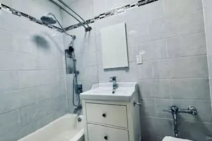 142-05 Roosevelt Ave, Flushing, NY 11354 - Photo 9