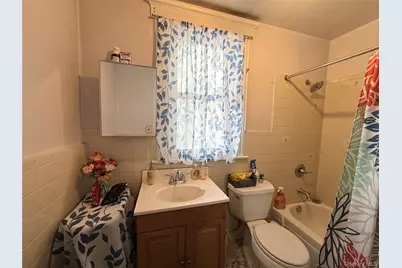 10556 135th Street, Richmond Hill, NY 11419 - Photo 11