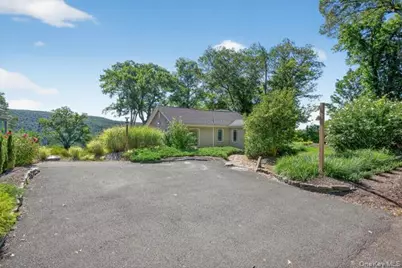 6 Deer Trail N, Greenwood Lake, NY 10925 - Photo 3