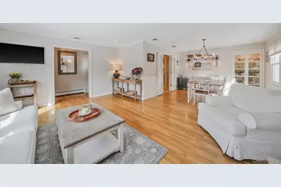 109 Quaker Path, Stony Brook, NY 11790 - Photo 9