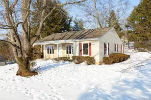 13 Robert Rd, Poughkeepsie, NY 12603 - Photo 3