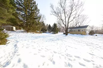 13 Robert Road, Poughkeepsie, NY 12603 - Photo 23