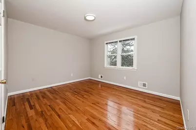 49 N Chatsworth Avenue, Larchmont, NY 10538 - Photo 23