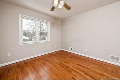 49 N Chatsworth Avenue, Larchmont, NY 10538 - Photo 27