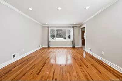 49 N Chatsworth Avenue, Larchmont, NY 10538 - Photo 9