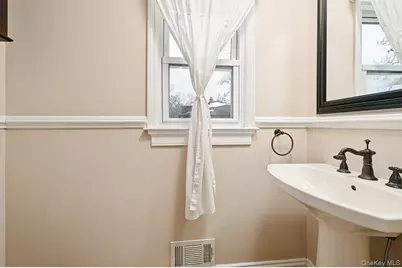 49 N Chatsworth Avenue, Larchmont, NY 10538 - Photo 11