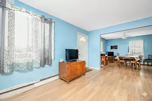 8 Carman's Ct, Farmingdale, NY 11735 - Photo 5