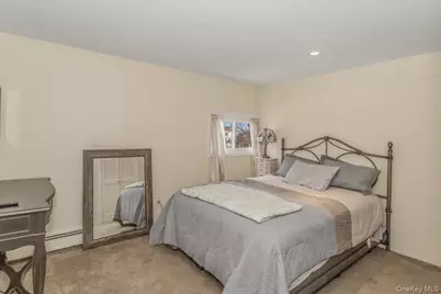 30 Echo Lane, Levittown, NY 11756 - Photo 29