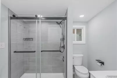 30 Echo Lane, Levittown, NY 11756 - Photo 17