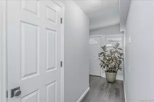 30 Echo Ln, Levittown, NY 11756 - Photo 23