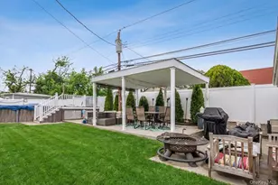 30 Echo Ln, Levittown, NY 11756 - Photo 33