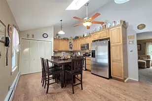 25 Spruceton St, Selden, NY 11784 - Photo 7