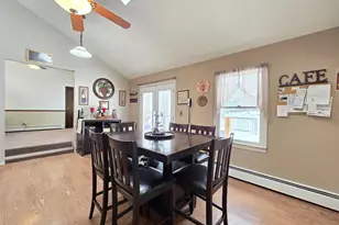 25 Spruceton St, Selden, NY 11784 - Photo 9