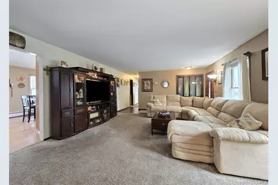 25 Spruceton Street, Selden, NY 11784 - Photo 3