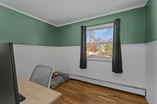 447 China Rd, Sayville, NY 11782 - Photo 7