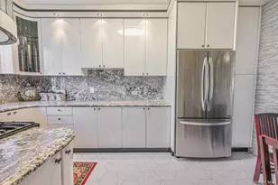 102-01 62nd Rd, Forest Hills, NY 11375 - Photo 7