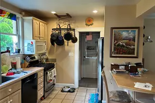 39 Robert St, Patchogue, NY 11772 - Photo 7