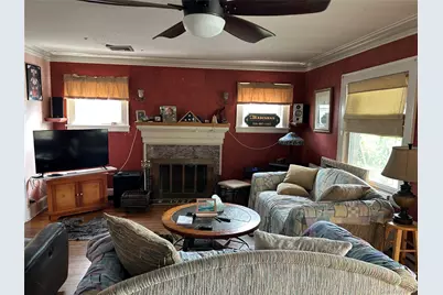 39 Robert Street, Patchogue, NY 11772 - Photo 3