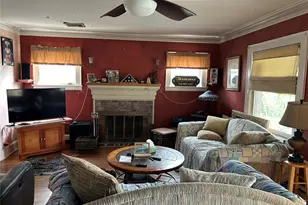 39 Robert St, Patchogue, NY 11772 - Photo 3