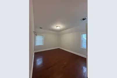 147-22 21st Avenue, Whitestone, NY 11357 - Photo 9