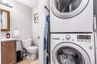 19 Midland Boulevard, Ronkonkoma, NY 11779 - Photo 15