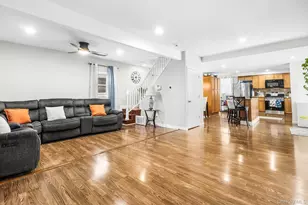 19 Midland Blvd, Ronkonkoma, NY 11779 - Photo 5