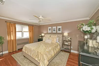 2 Montana Place, Huntington Station, NY 11746 - Photo 31