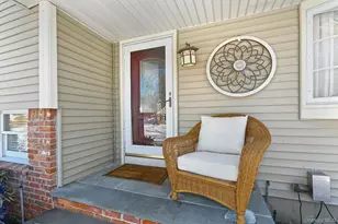 2 Montana Pl, Huntington Station, NY 11746 - Photo 3