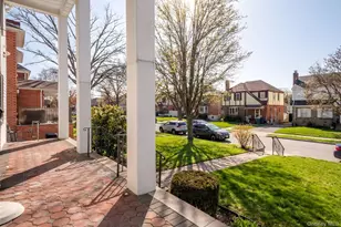 75-31 179th St, Fresh Meadows, NY 11366 - Photo 3