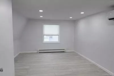 70 S Cottage Street, Valley Stream, NY 11580 - Photo 11