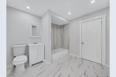 17 Maple Avenue W, Suffern, NY 10901 - Photo 7