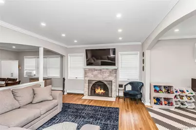 30 West Avenue, Malverne, NY 11565 - Photo 13