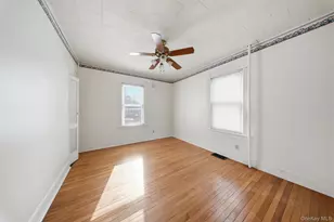 54 Ogden St, Middletown, NY 10940 - Photo 9