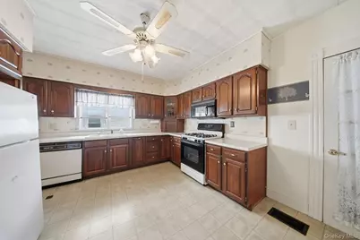 54 Ogden Street, Middletown, NY 10940 - Photo 7