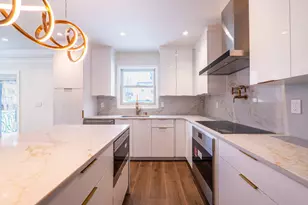 69-61 180th St, Fresh Meadows, NY 11365 - Photo 9