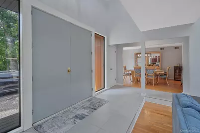 318 Sheep Pasture Road, East Setauket, NY 11733 - Photo 5